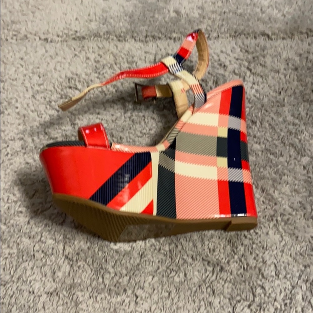 Shoes - Picture 2 of 3